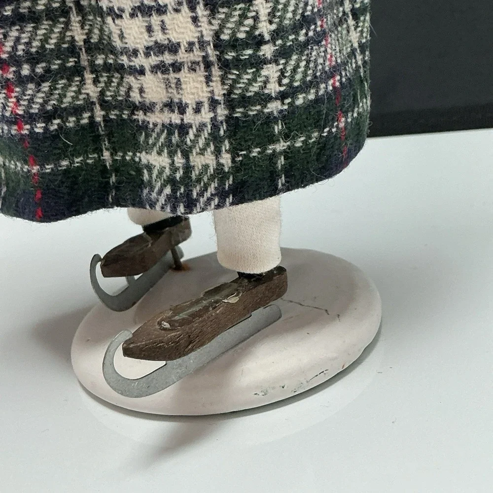 Byers Choice 1993 Limited Edition 53/100 Ice Skater Woman Plaid White Base RARE